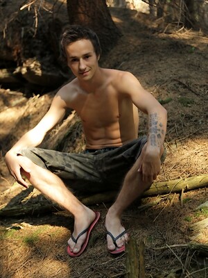 Twink Jake Palace jerking off in the woods.
